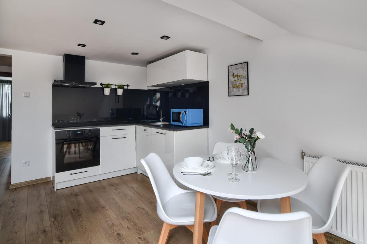 Apartament IX Wiekow, Faktura Vat, Centrum Parking Very Good Location Two Bedrooms 50 M2 Кельце Екстер'єр фото